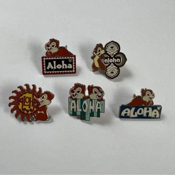 Chip and Dale Aloha Disney Pin Trading Hidden Mickey Series Disney World Signs - Picture 1 of 11